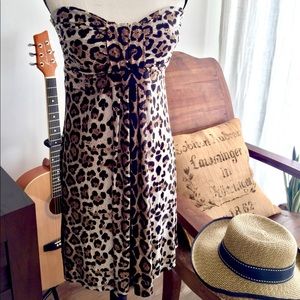 Coco Blanco - Leopard Print Strapless Mini
